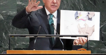 تركيا تتحدى إسرائيل: مذكرات توقيف وقطع للعلاقات