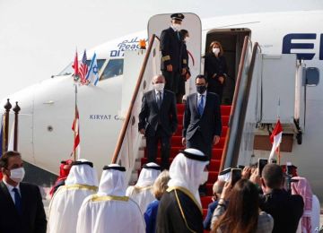 توقيع اتفاق إماراتي إسرائيلي يسمح بتسيير 28 رحلة جوية أسبوعية بينهما