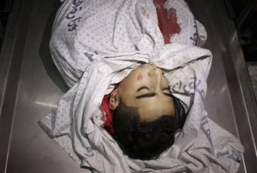 شهيد متأثرا بجراح أصيب بها وسط قطاع غزة