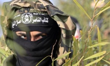 ألوية الناصر تصدر بيانا عقب اغتيال أحد قادتها في غزة ألوية الناصر تصدر بيانا عقب اغتيال أحد قادتها في غزة