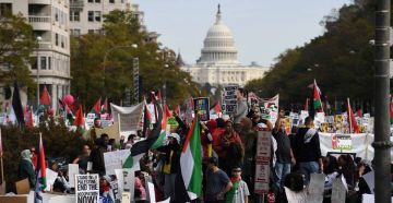 خبير إسرائيلي يوضح أسباب تصاعد العداء للاحتلال لدى الجيل الشاب في الولايات المتحدة 