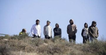 رشق حجارة وتخريب خطوط مياه.. مستوطنون يواصلون اعتداءاتهم بالضفة