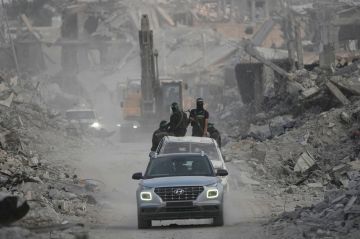 القناة 12 العبرية: واشنطن طلبت من إسرائيل السماح بخروج مسلحي رفح بعد تجريدهم من السلاح القناة 12 العبرية: واشنطن طلبت من إسرائيل السماح بخروج مسلحي رفح بعد تجريدهم من السلاح