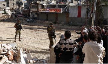 الاحتلال يعتقل 56 مواطنا بينهم سيدتين ويواصل التنكيل بالأهالي في بيت أمر