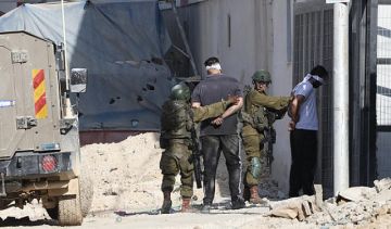 قوات الاحتلال تشن حملة اعتقالات في الضفة قوات الاحتلال تشن حملة اعتقالات في الضفة