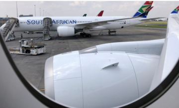 هآرتس: غزيون عالقون داخل طائرة بجنوب أفريقيا منذ ساعات طويلة