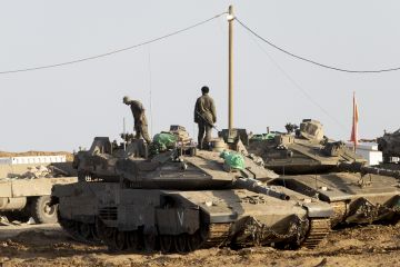 الجيش الإسرائيلي يعلن قتل واعتقال مقاتلين فلسطينيين خلف الخط الأصفر شرقي رفح (فيديو)