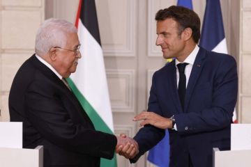 الرئيس يصل فرنسا في زيارة رسمية