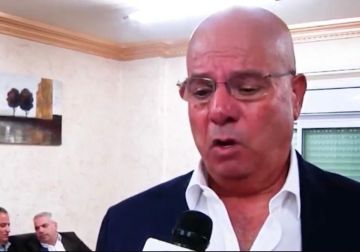 رئيس اتحاد الصناعات يتهم جهات بتعطيل نشر قانون فصل صلاحيات الغرف التجارية عن الصناعة ومطالبات بضرورة الاسراع في نشر القانون رئيس اتحاد الصناعات يتهم جهات بتعطيل نشر قانون فصل صلاحيات الغرف التجارية عن الصناعة ومطالبات بضرورة الاسراع في نشر القانون