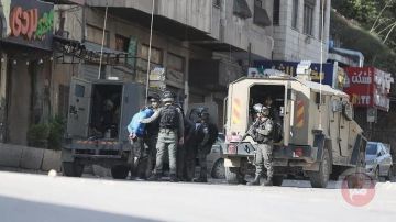 قوات الاحتلال تقتحم رام الله وتعتقل شابا مصابا