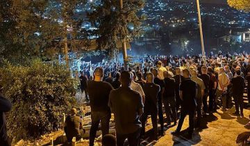 تشييع جثمان مهدي سلامة في عارة وعرعرة عقب إعدامه برصاص شرطة الاحتلال تشييع جثمان مهدي سلامة في عارة وعرعرة عقب إعدامه برصاص شرطة الاحتلال