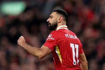 عجوز وضعيف ..أداء باهت لصلاح يشعل غضب جماهير ليفربول عقب السقوط أمام السيتي عجوز وضعيف ..أداء باهت لصلاح يشعل غضب جماهير ليفربول عقب السقوط أمام السيتي