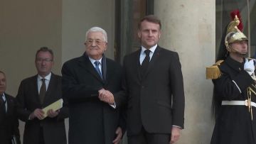 ماكرون وعباس يعلنان لجنة مشتركة لوضع دستور فلسطين