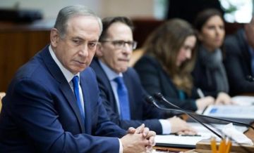 نتنياهو يصادق على إعادة فتح معبر الكرامة أمام حركة البضائع