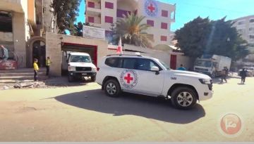 جيش الاحتلال يسلم عشرات الجثامين لشهداء فلسطينيين جيش الاحتلال يسلم عشرات الجثامين لشهداء فلسطينيين