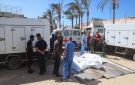 أعلنت التعرف على أقل من ثلث إجمالي الجثامين المستلمة.. الصحة بغزة تستلم جثامين 15 شهيدا