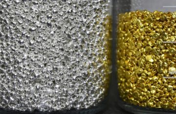 الذهب والفضة يتراجعان بعد مستويات قياسية