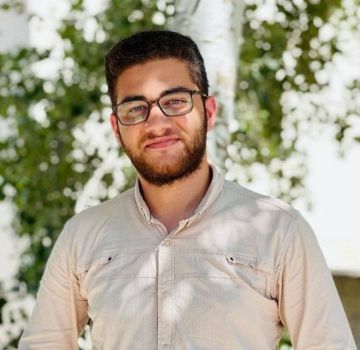 معتقل سياسي لدى الأجهزة الأمنية يروي تفاصيل التعذيب الذي تعرض له معتقل سياسي لدى الأجهزة الأمنية يروي تفاصيل التعذيب الذي تعرض له