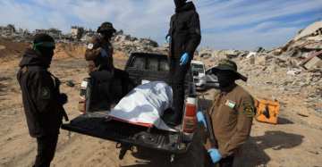 سرايا القدس و القسام تسلمان الصليب الأحمر جثة أسير إسرائيلي في بيت لاهيا