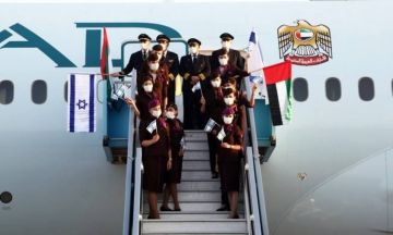 انخفاض تقييم تطبيق طيران الاتحاد الإماراتي بعد حملة إلكترونية فلسطينية 