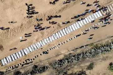 الدفاع المدني: آلاف العائلات تحاول استخراج جثث أقاربها بجهود ذاتية