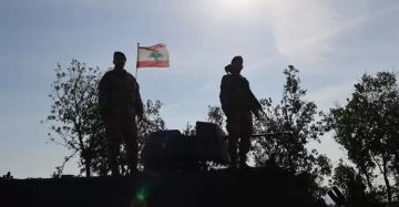 براك يستخدم إعلام السعودية بعد إعلام إسرائيل للتهديد: ضربة وشيكة لحزب الله وتحذير للعراق!