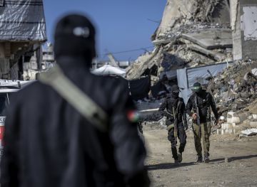 قيادي في أمن المقاومة لـالمجد: 8 منتسبين للميليشيات المتعاونة مع إسرائيل سلموا أنفسهم قيادي في أمن المقاومة لـالمجد: 8 منتسبين للميليشيات المتعاونة مع إسرائيل سلموا أنفسهم