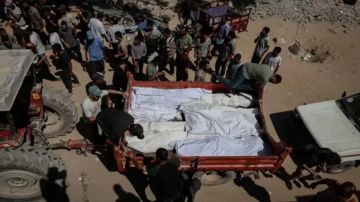 منظمة حقوقية تدعو لتحرك ميداني عاجل لانتشال الضحايا الفلسطينيين المدفونين قرب معبر زيكيم منظمة حقوقية تدعو لتحرك ميداني عاجل لانتشال الضحايا الفلسطينيين المدفونين قرب معبر زيكيم