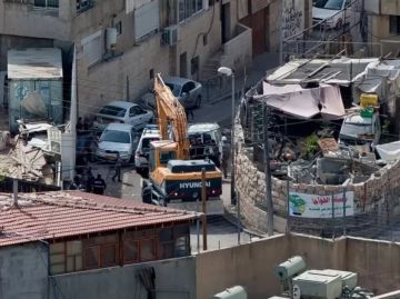 الاحتلال يهدم منزلين في جبل المكبر بالقدس المحتلة