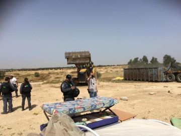 السلطات الإسرائيلية تهدم قرية العراقيب داخل أراضي الـ48 للمرة الـ244