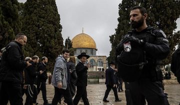 مستوطنون يقتحمون باحات الأقصى في ثالث أيام ما يسمى عيد الحانوكا