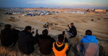 شكوك حولها.. عشرات الآلاف من هواتف آيفون 17 برو ماكس تدخل قطاع غزة شكوك حولها.. عشرات الآلاف من هواتف آيفون 17 برو ماكس تدخل قطاع غزة