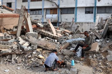 الأونروا: آلاف الشاحنات الإغاثية محتجزة لدى إسرائيل والاحتياجات في غزة تتفاقم