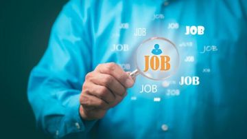 طلبات إعانة البطالة الأمريكية تقفز 44 ألفا