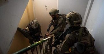 الاحتلال يخطر بقرار هدم منزل الشهيد وليد صبارنة الاحتلال يخطر بقرار هدم منزل الشهيد وليد صبارنة