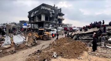 الدفاع المدني بغزة: أكثر من 17 بناية سكنية انهارت بشكل كامل منذ بدء المنخفضات الجوية