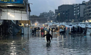 انهيار مبان وغرق مراكز إيواء في غزة يهدد آلاف المواطنين