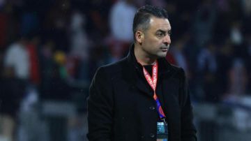 بالفيديو  إيهاب أبو جزر يكشف عن تلقيه خبرا حزينا قبيل مواجهة السعودية