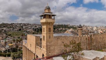 الأوقاف: في سابقة خطيرة الاحتلال يضع أقفالا على جميع أبواب غرف الحرم الإبراهيمي