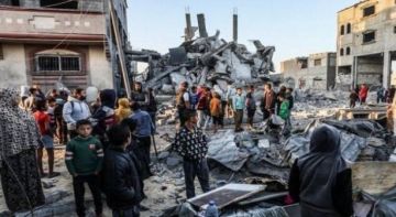 استشهاد الصحفية فاطمة حسونة وعائلتها جراء قصف الاحتلال منزلهم في غزة