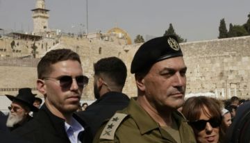 هآرتس: سيتم قريبا تعريف زامير بأنه الدولة العميقة؛ ومن المرجح أن يجلس في السجن مع نتنياهو هآرتس: سيتم قريبا تعريف زامير بأنه الدولة العميقة؛ ومن المرجح أن يجلس في السجن مع نتنياهو