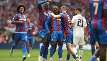 كريستال بالاس يسحق أستون فيلا ويتأهل لنهائي كاس إنجلترا