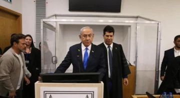 نتنياهو يمثل مجددا أمام المحكمة المركزية في تل أبيب للرد على تهم الفساد الموجهة له نتنياهو يمثل مجددا أمام المحكمة المركزية في تل أبيب للرد على تهم الفساد الموجهة له