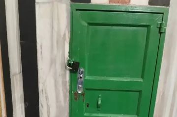 الاحتلال يضع أقفالا جديدة على أبواب الحرم الإبراهيمي