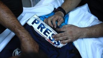 المكتب الحكومي: ارتفاع عدد الشهداء الصحفيين إلى 210 منذ بدء الإبادة الجماعية على غزة