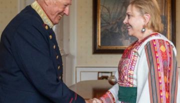 ملك النرويج يتسلم أوراق اعتماد سفير فلسطين كدولة مستقلة