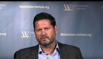 ضابط استخبارات أمريكي سابق: قطر طلبت من حماس الاحتفاظ بالرهائن الإسرائيليين