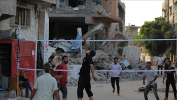 نجوم في العراء.. رياضيو غزة يتقاسمون  الشقاء  مع أبناء شعبهم