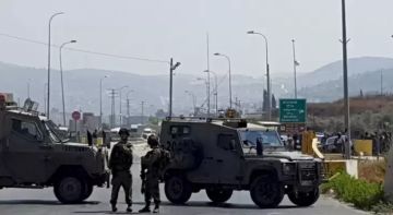 الاحتلال يغلق الطريق الواصل بين مدينتي جنين ونابلس الاحتلال يغلق الطريق الواصل بين مدينتي جنين ونابلس