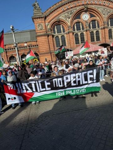 تظاهرة حاشدة في مدينة بريمن الألمانية تنديدا بالعدوان على قطاع غزة